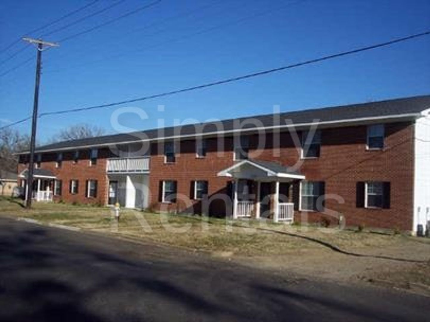 Sulphur Springs Apartment: 1220 Texas St