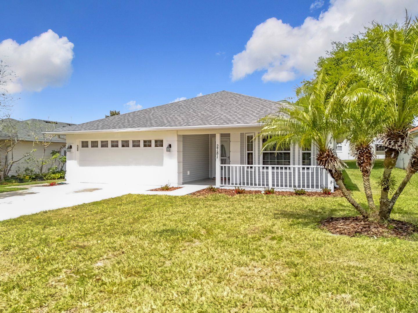 Tavares House: 2781 Bay Lagoon Way