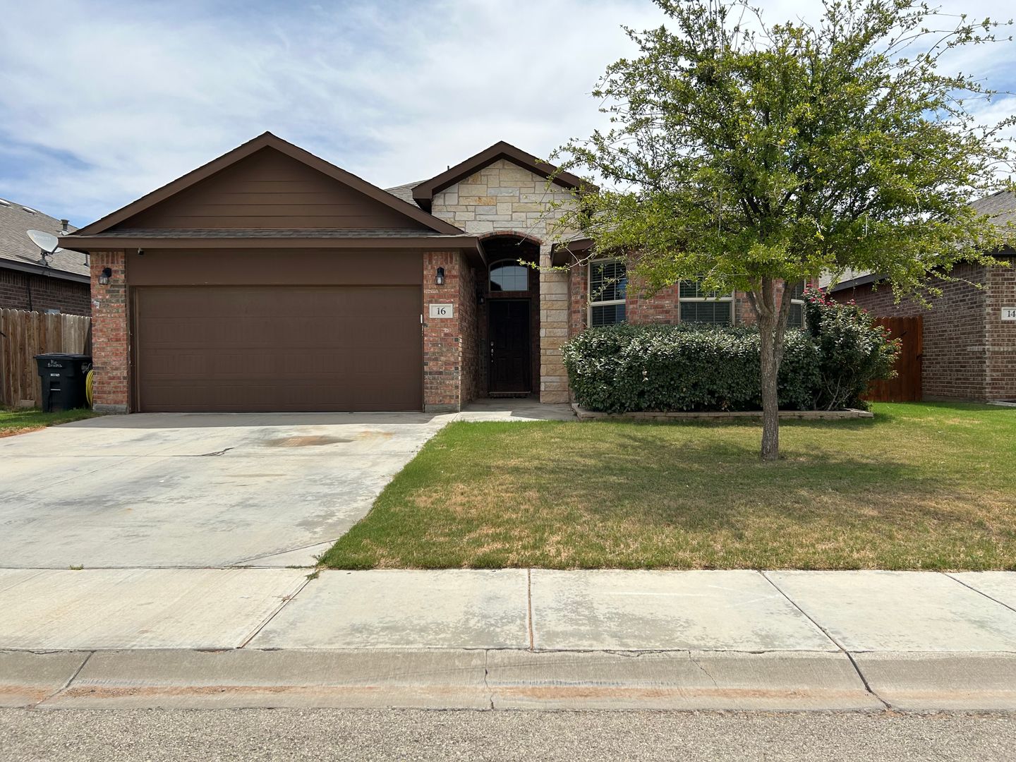 Odessa House: 16 Brooks Ranch Road