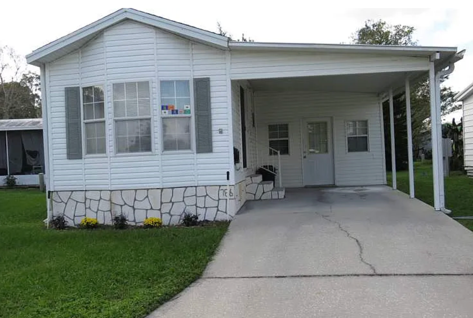 Casselberry House: 786 Wisteria Ln