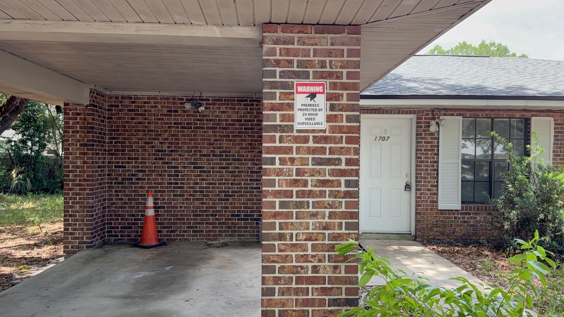 Sanford Apartment: Ridgewood Ln