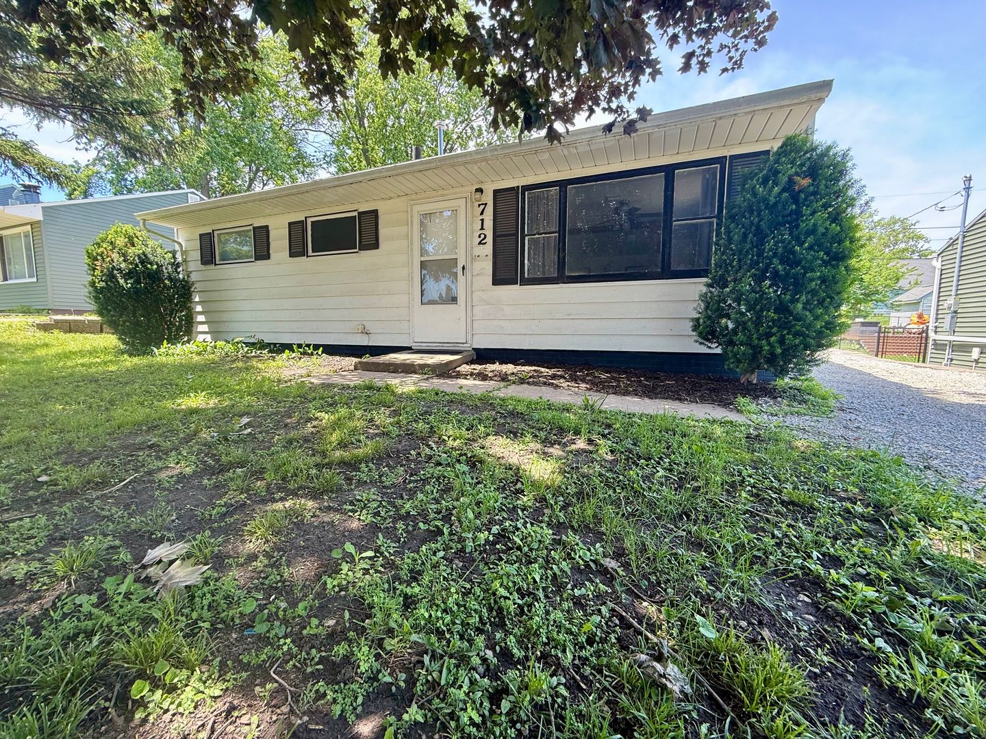 Waterloo House: 712 Maxwell Street