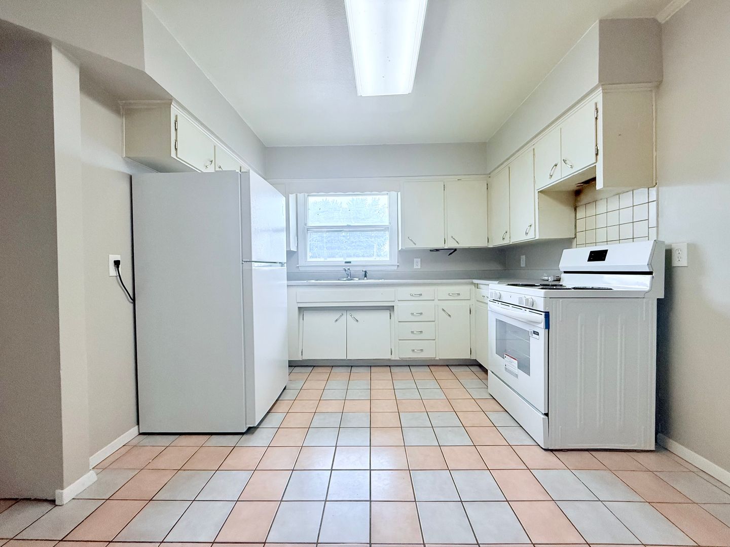 Waterloo Apartment: 238 Palmer Drive