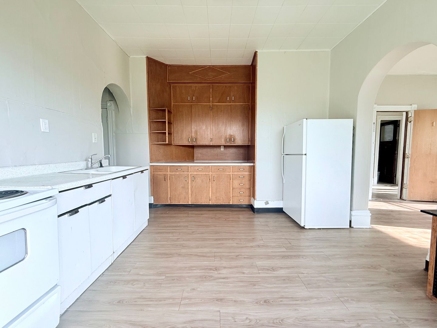 Cedar Falls Apartment: 321 Clay Street