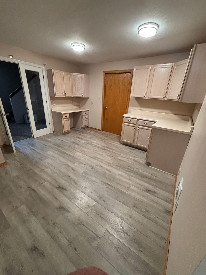 Lawton Apartment: 119 Maple St