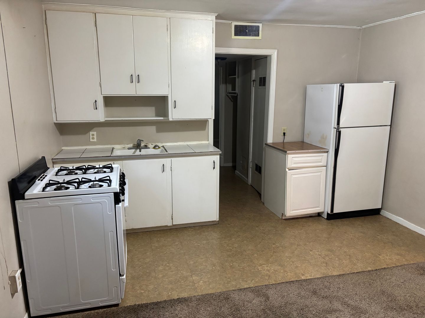 Sioux City Apartment: 4001 Orleans Ave - 1818 S St Aubin St