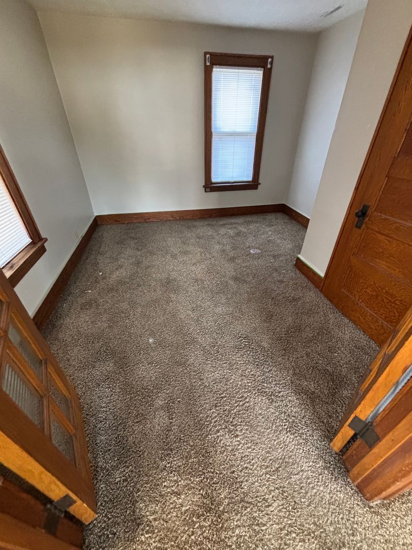 Sioux City Apartment: 3117 Marshall Ave