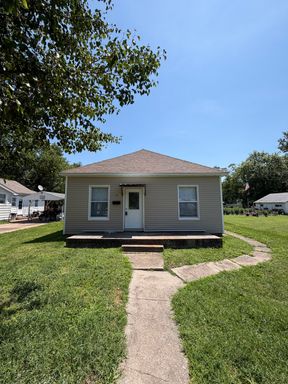 New in DuQuoin!