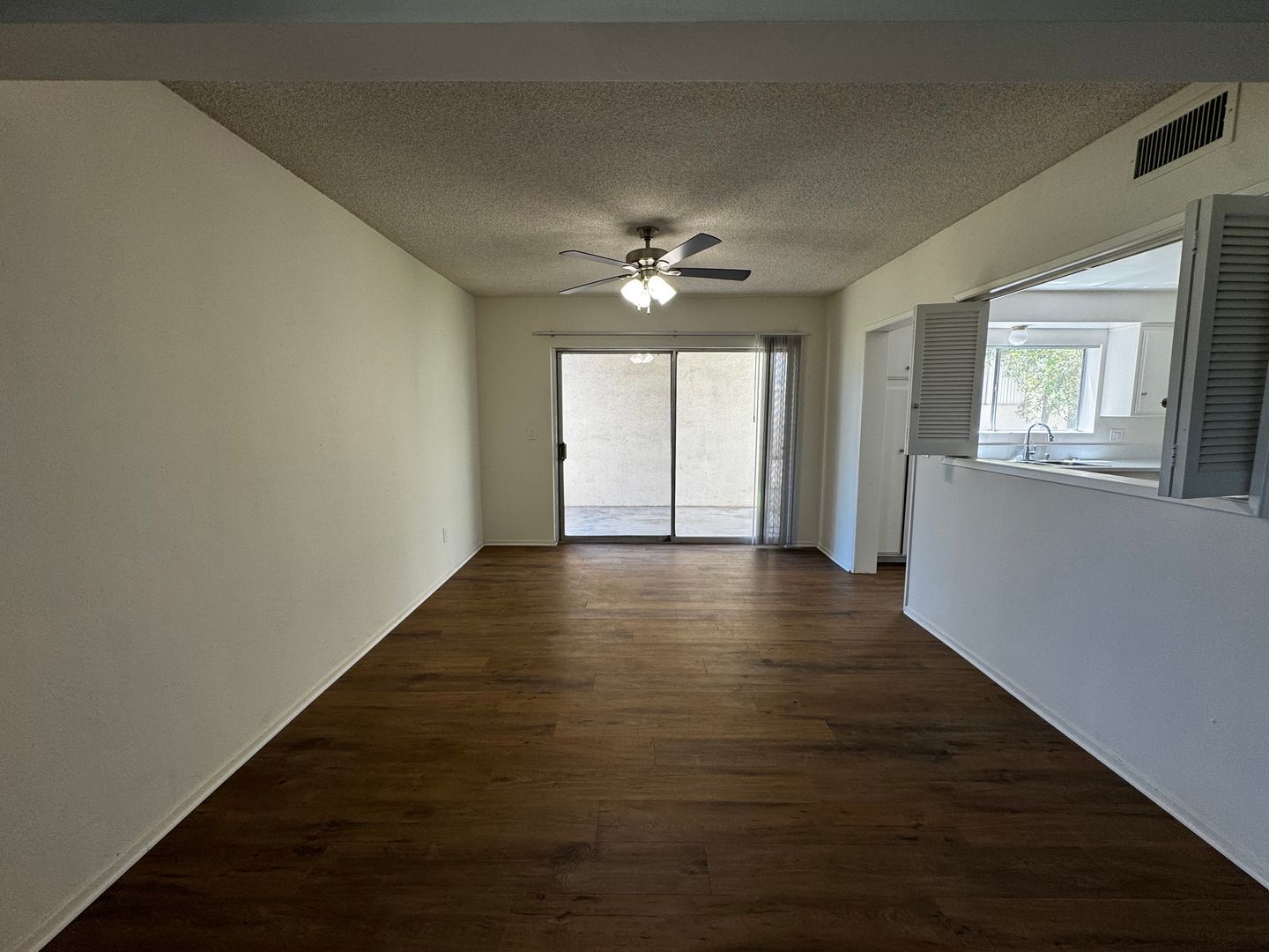 Redlands Apartment: 475 E Cypress Ave.
