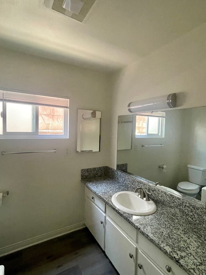 Arcadia Apartment: 1137 & 1139 W Duarte Road