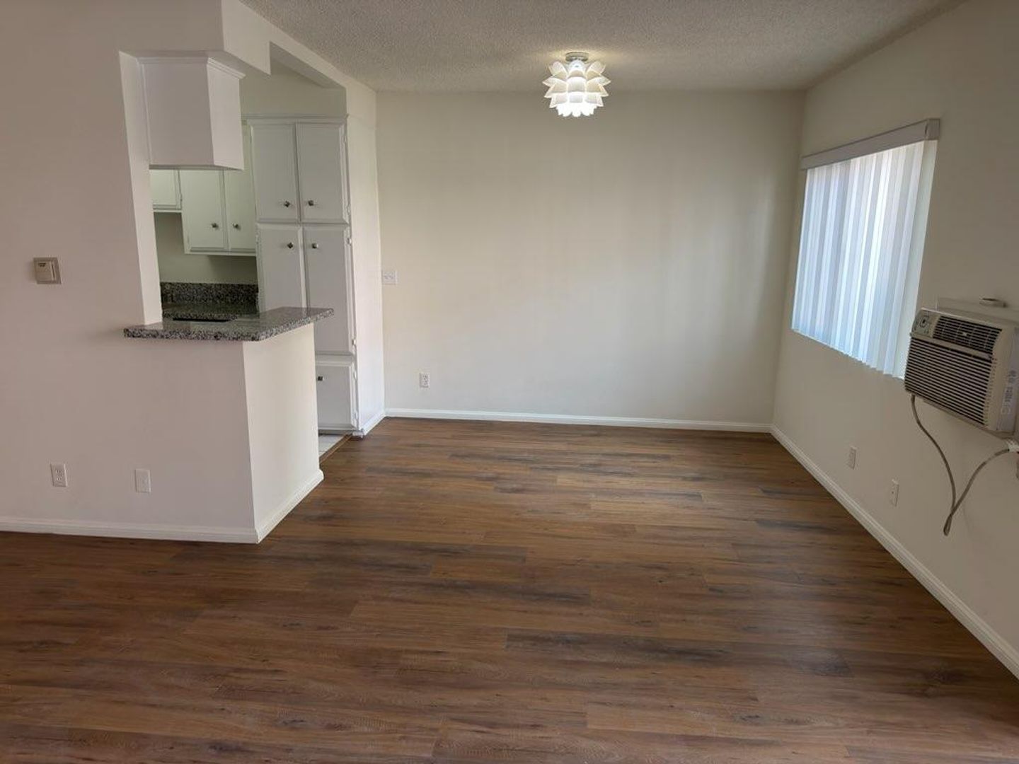 West Hollywood Apartment: 1246 N. Hayworth Ave.