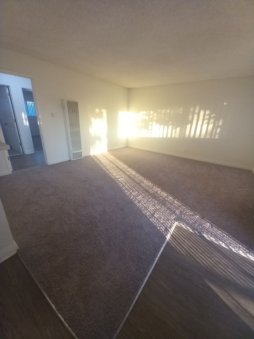 Whittier Apartment: 11442 Colima Road