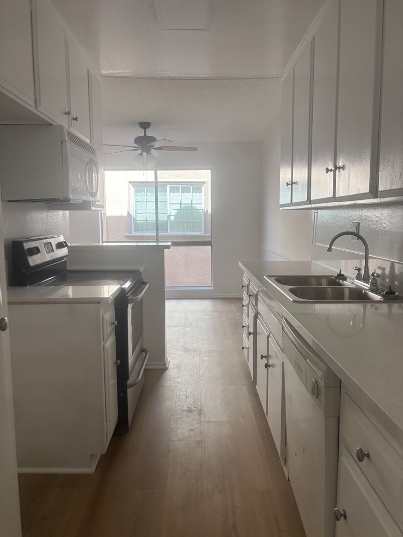 Glendale Apartment: 1306 N Columbus Ave.