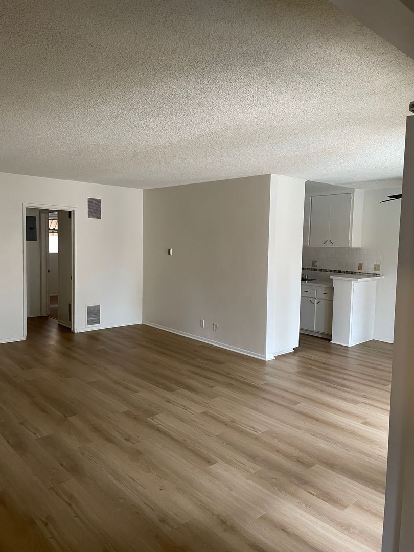 Arcadia Apartment: 602 Fairview Ave.