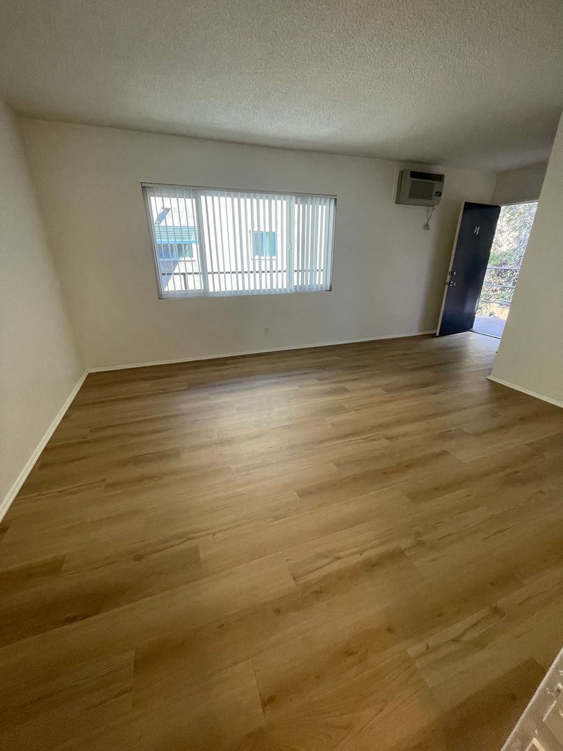 Glendale Apartment: 505 N. Adams