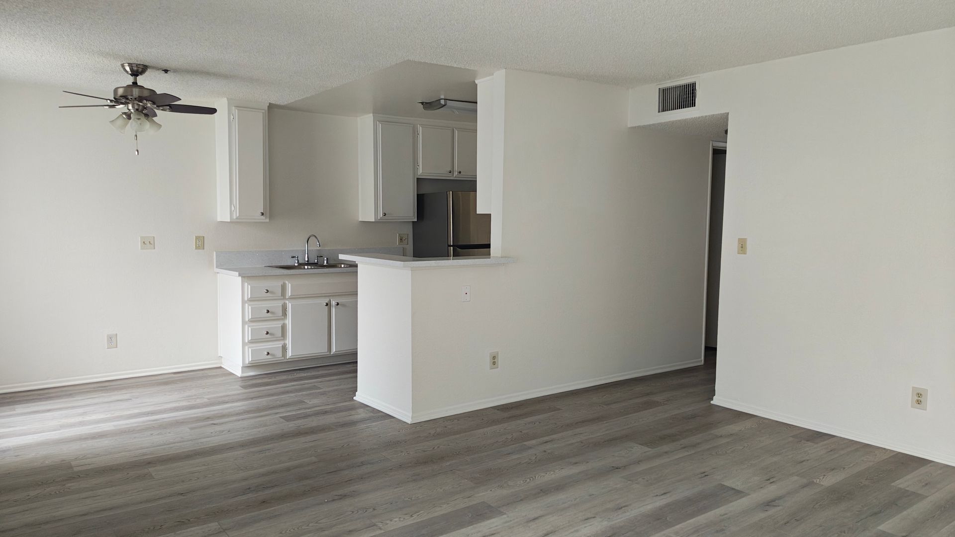 Glendale Apartment: 1234 E. California Ave.