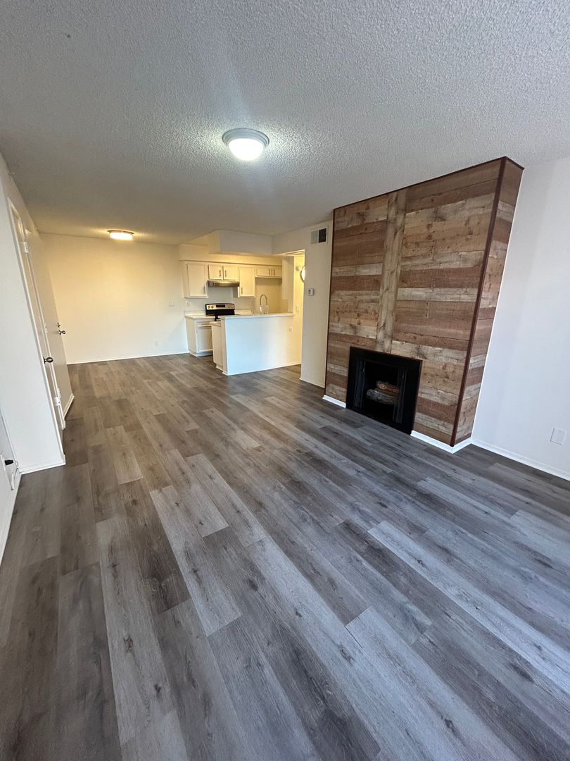 Glendale Apartment: 300 N. Cedar Street