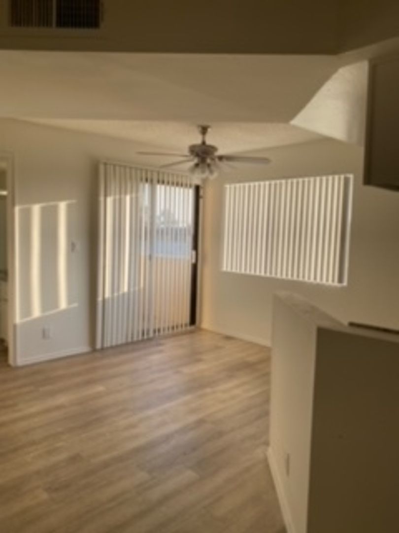 Glendale Apartment: 811 Orange Grove Ave.