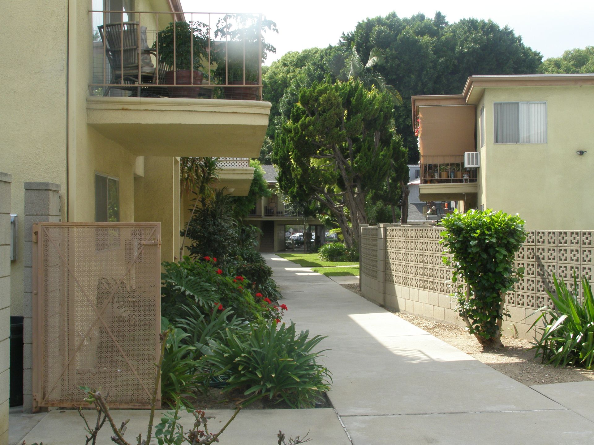 Whittier Apartment: 10406 Santa Gertrudes Ave