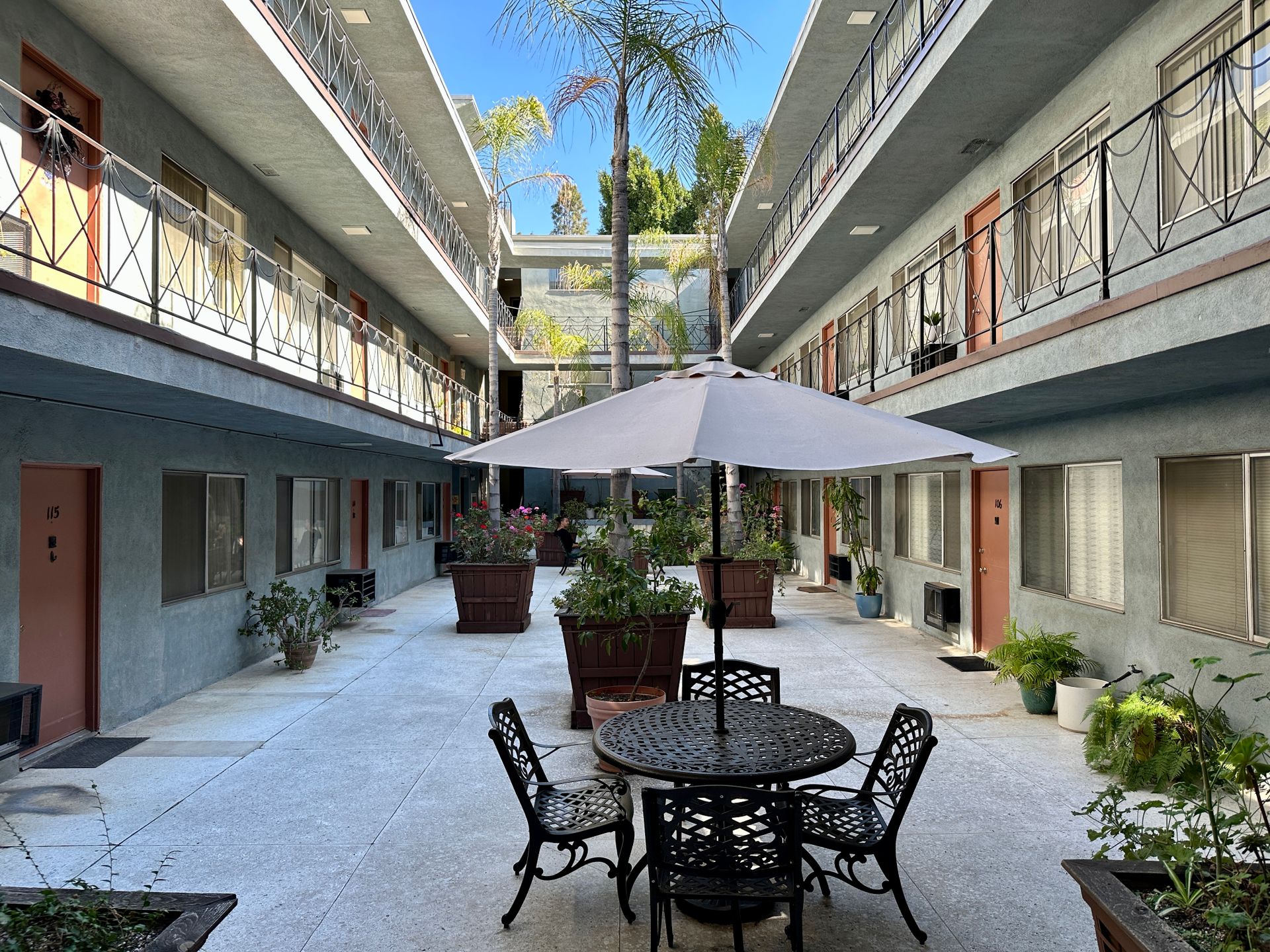 Los Angeles Apartment: 2200 N. Beachwood Dr.