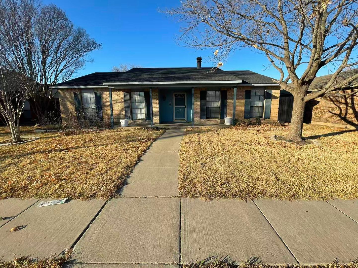 The Colony House: 5404 N Colony Blvd