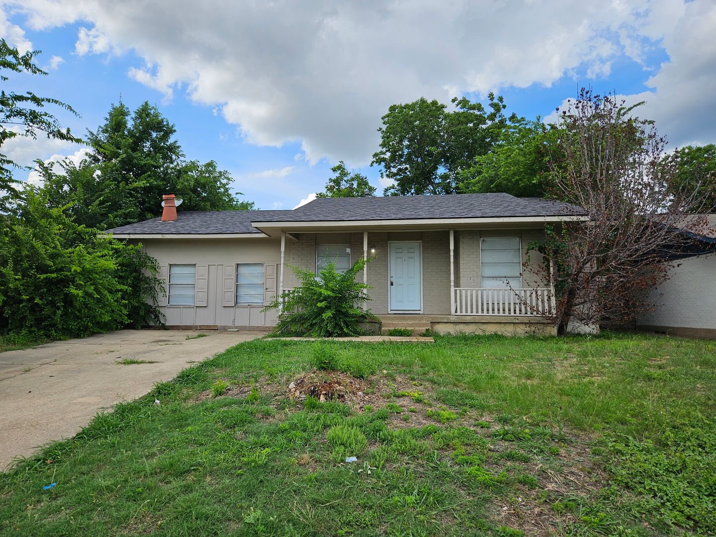 Plano House: 1621 E Park Blvd