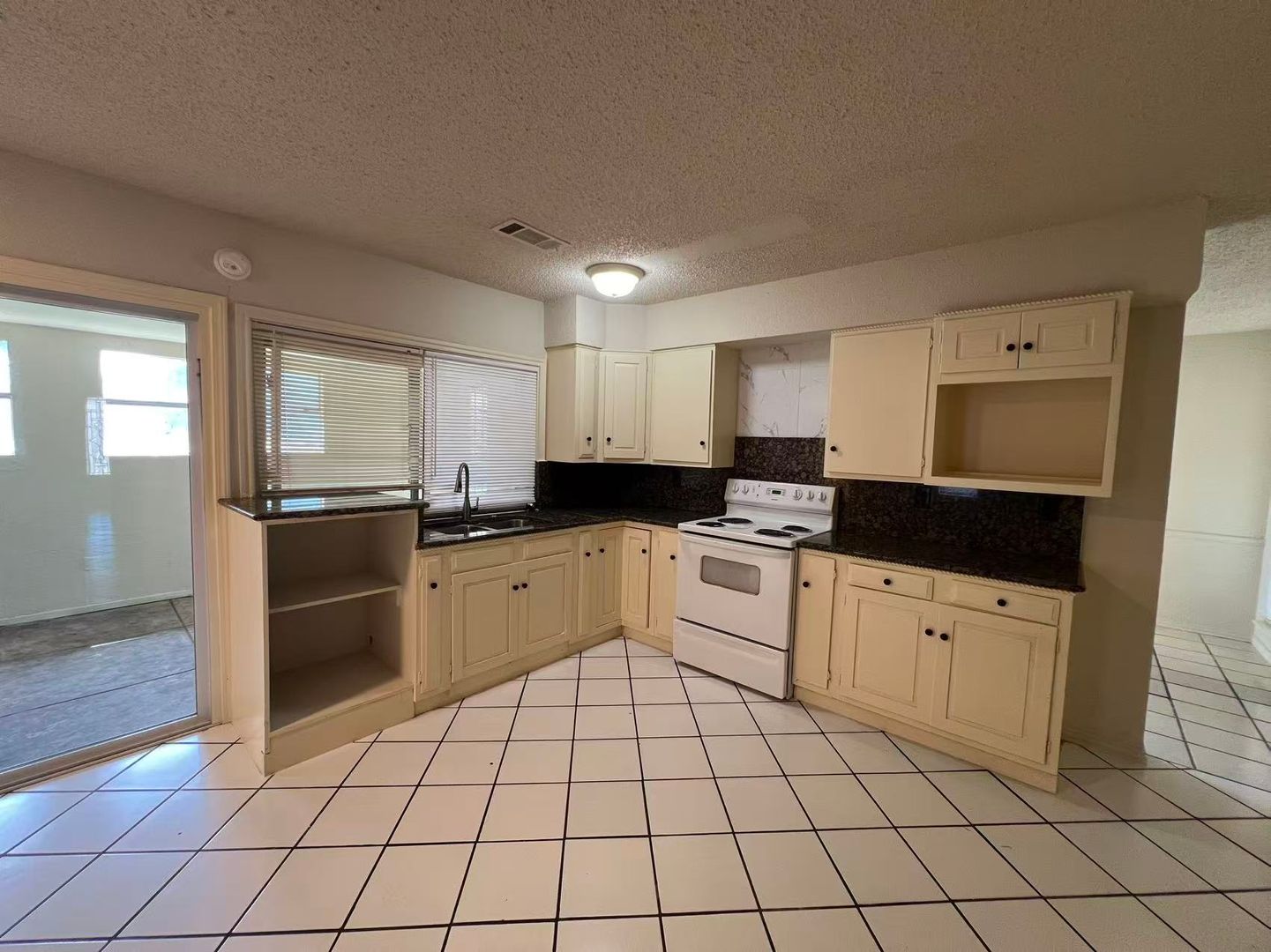 Plano House: 6400 Allegheny Trail