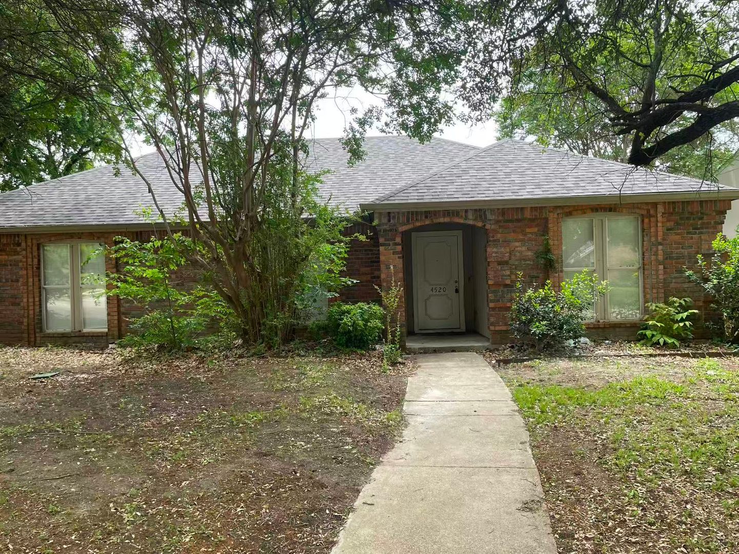 Plano House: 4520 Louisville Dr