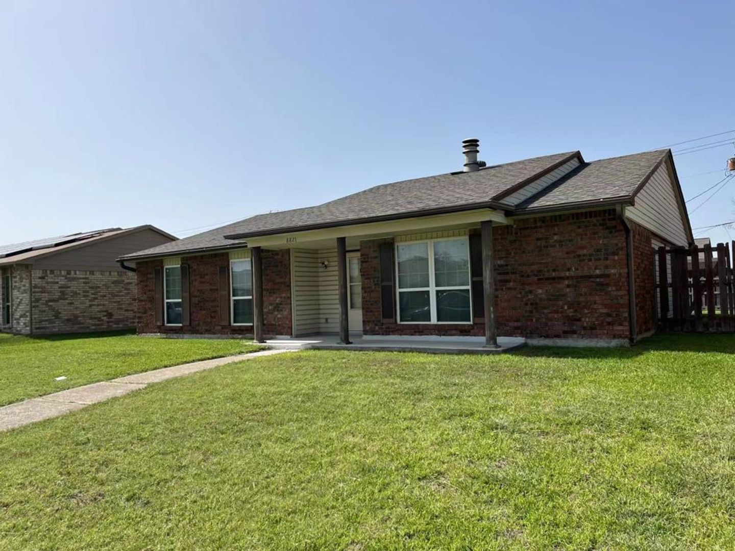 Rowlett House: 8821 Millwood Drive