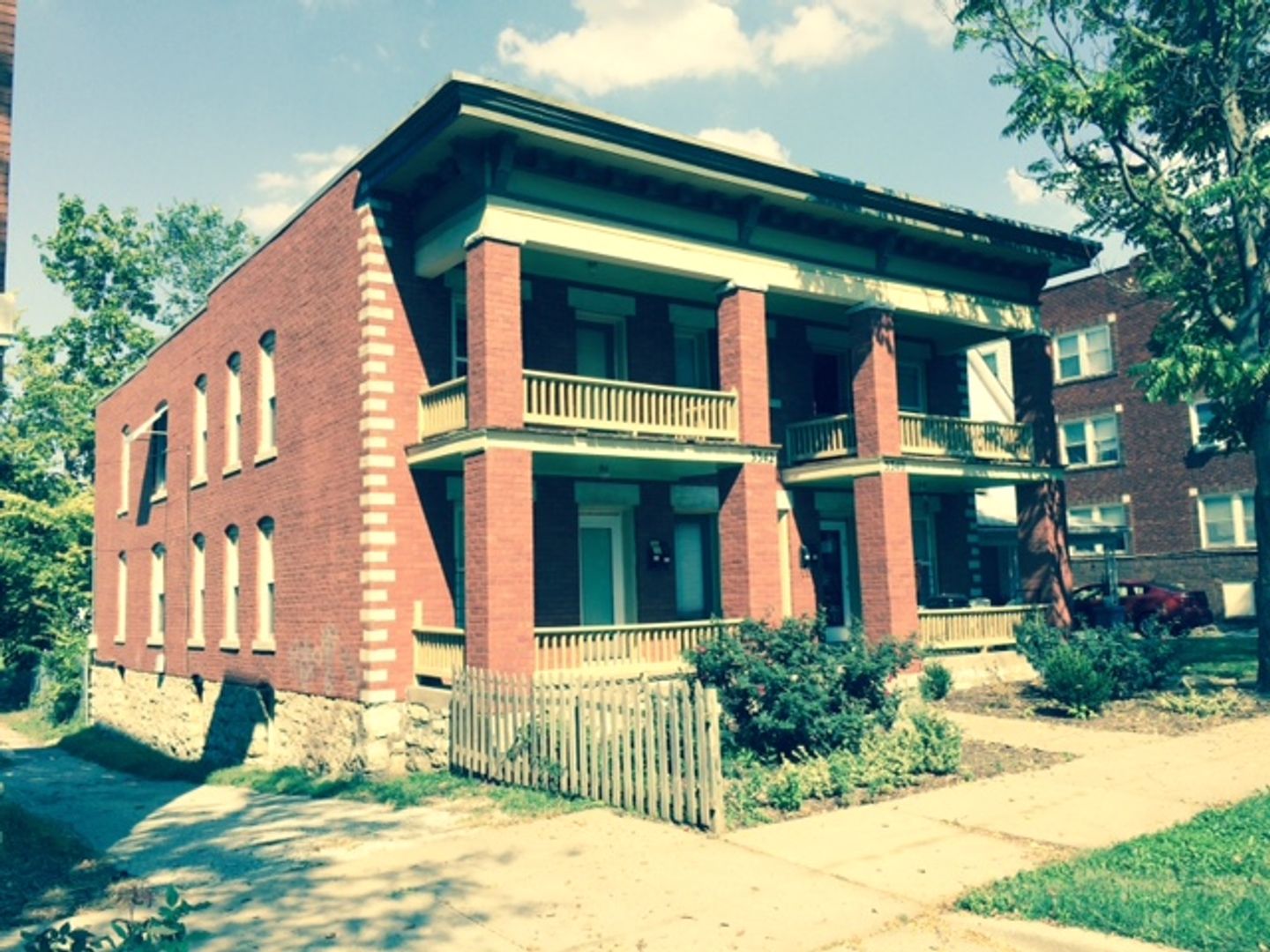 Kansas City Apartment: 3340-42 Gilham Rd