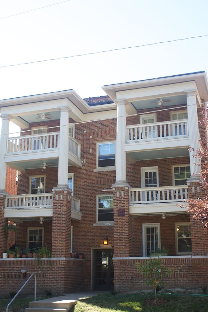 Kansas City Apartment: 209-225 W 38th St