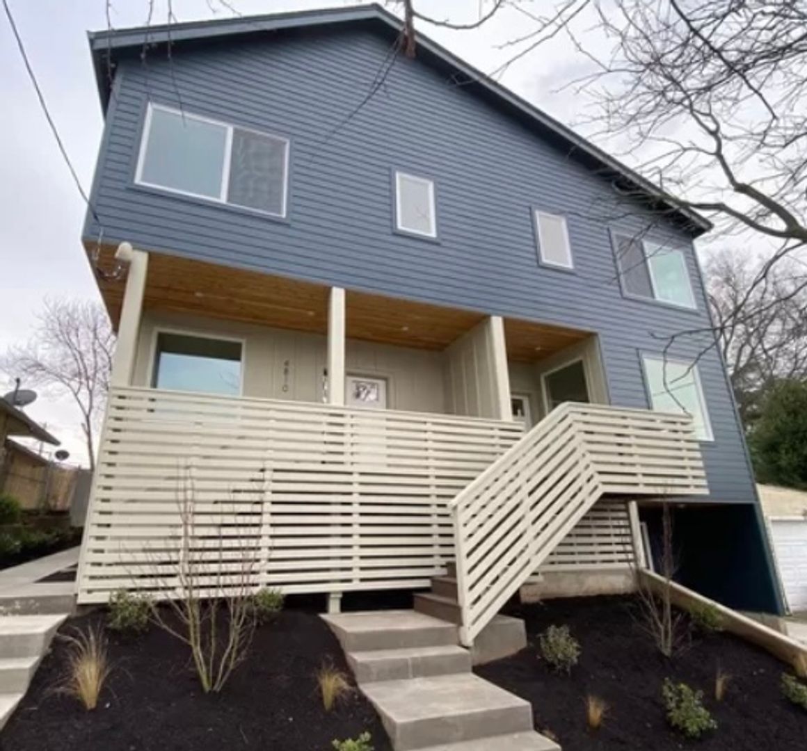 Portland Townhome: 4808 SE Franklin st