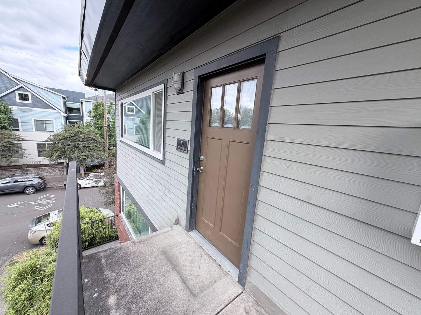 Portland Apartment: 1122 SE 29th Ave