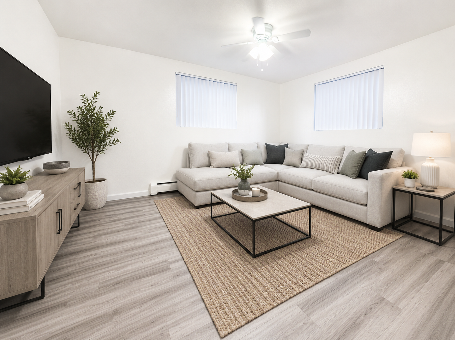 Lakewood Apartment: Zephyr Apartments
