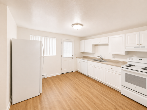 6 WEEKS FREE Rent Special! – photo 1