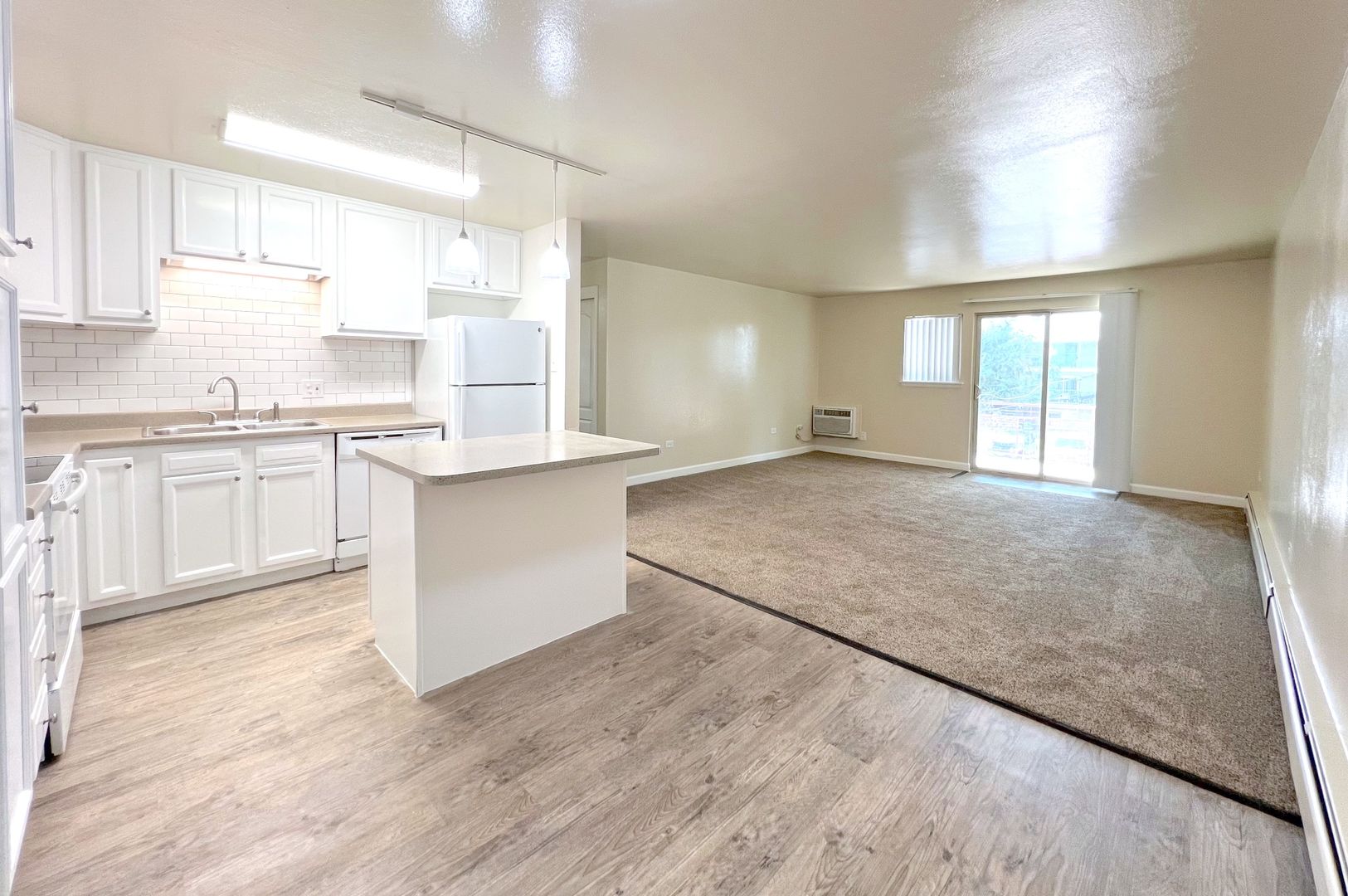 Lakewood Apartment: McKenzie Apartments