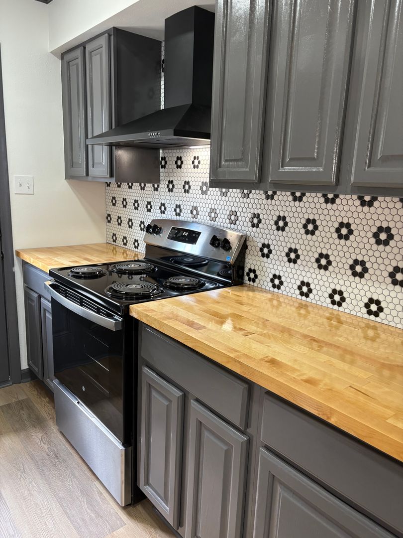 Gulfport Apartment: 3305 12th Street
