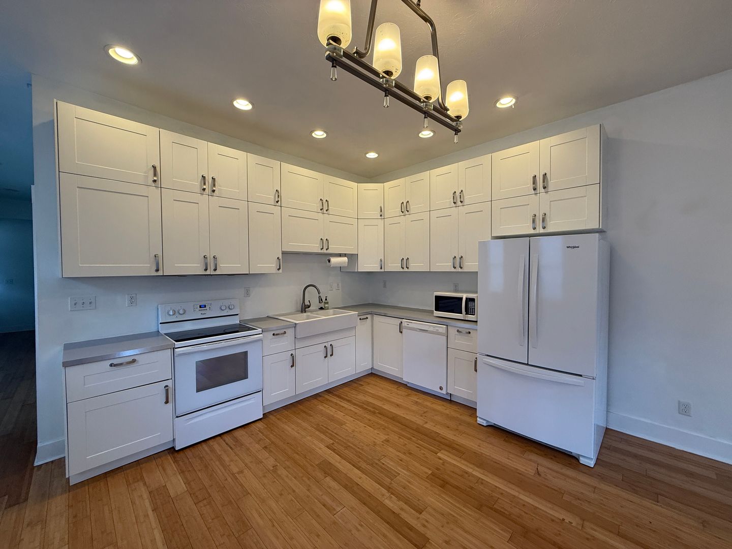 Louisville House: 1109 S Shelby St
