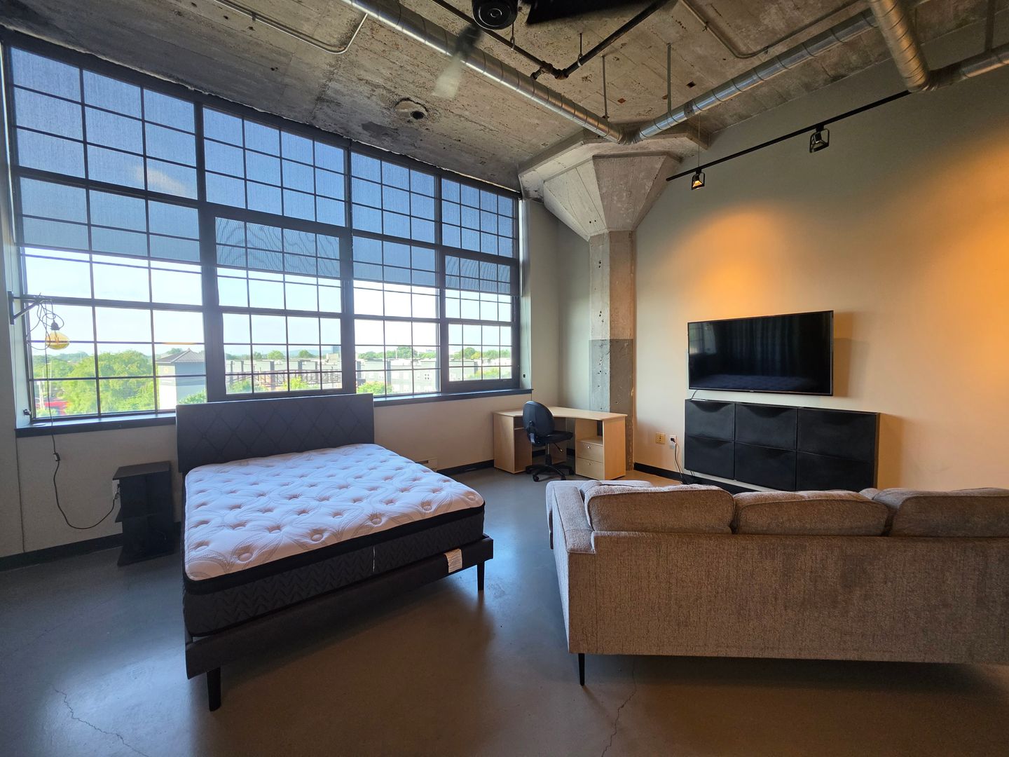 Louisville Condo: 2520 S 3rd St