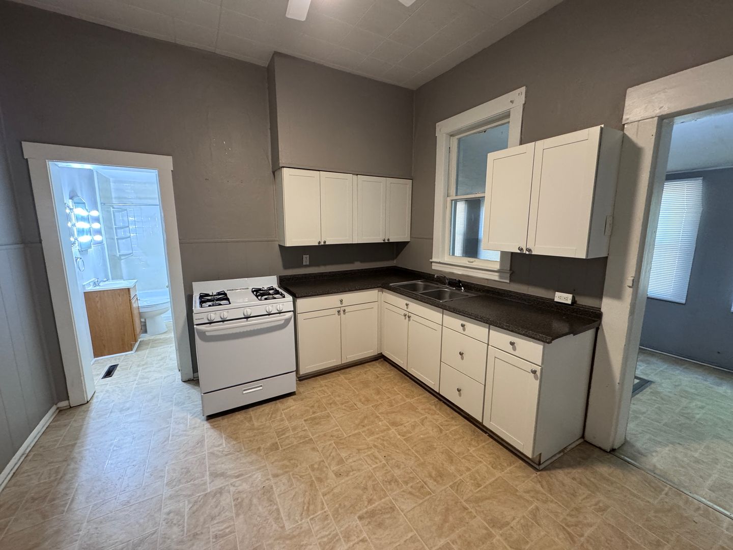 Louisville House: 3115 Portland Ave