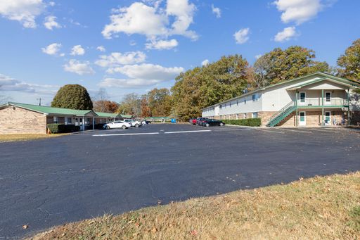 2 Bed/1 Bath Apartment