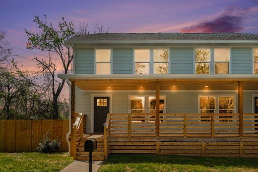 Renovated 3 Bed/2 Bath Townhome-Old Hickory Charm with Modern Comfort