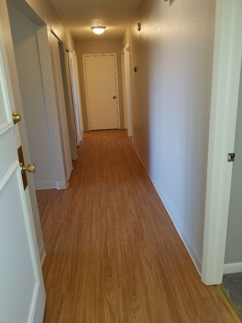 Gillette Apartment: 1001 E. 12th Street