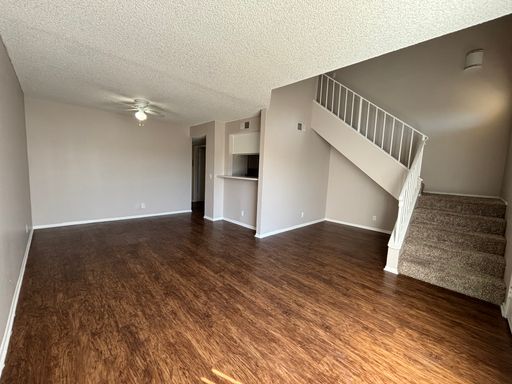 Luxury 3 Bed 2 Bath Apartment Centrally Located in Canyon Country – photo 1