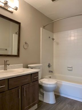 Spacious 1 Bed 1 Bath Apartment with Washer & Dryer in San Jose – photo 1