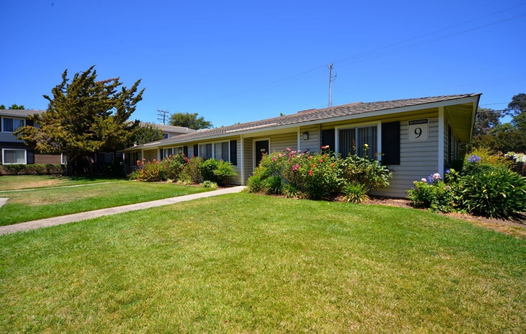 2751 Monument Blvd, Concord, CA 94521