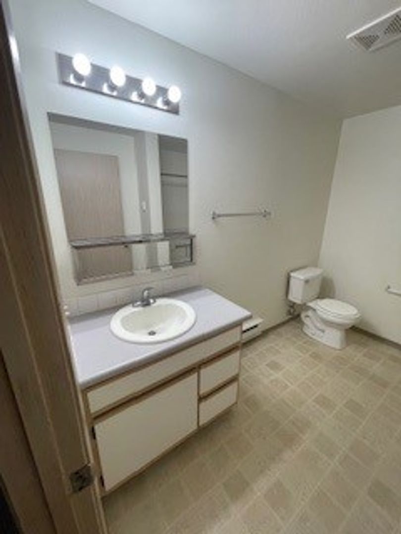 701 43rd Avenue SE to Glenbrooke Apartment, Puyallup, WA 98374