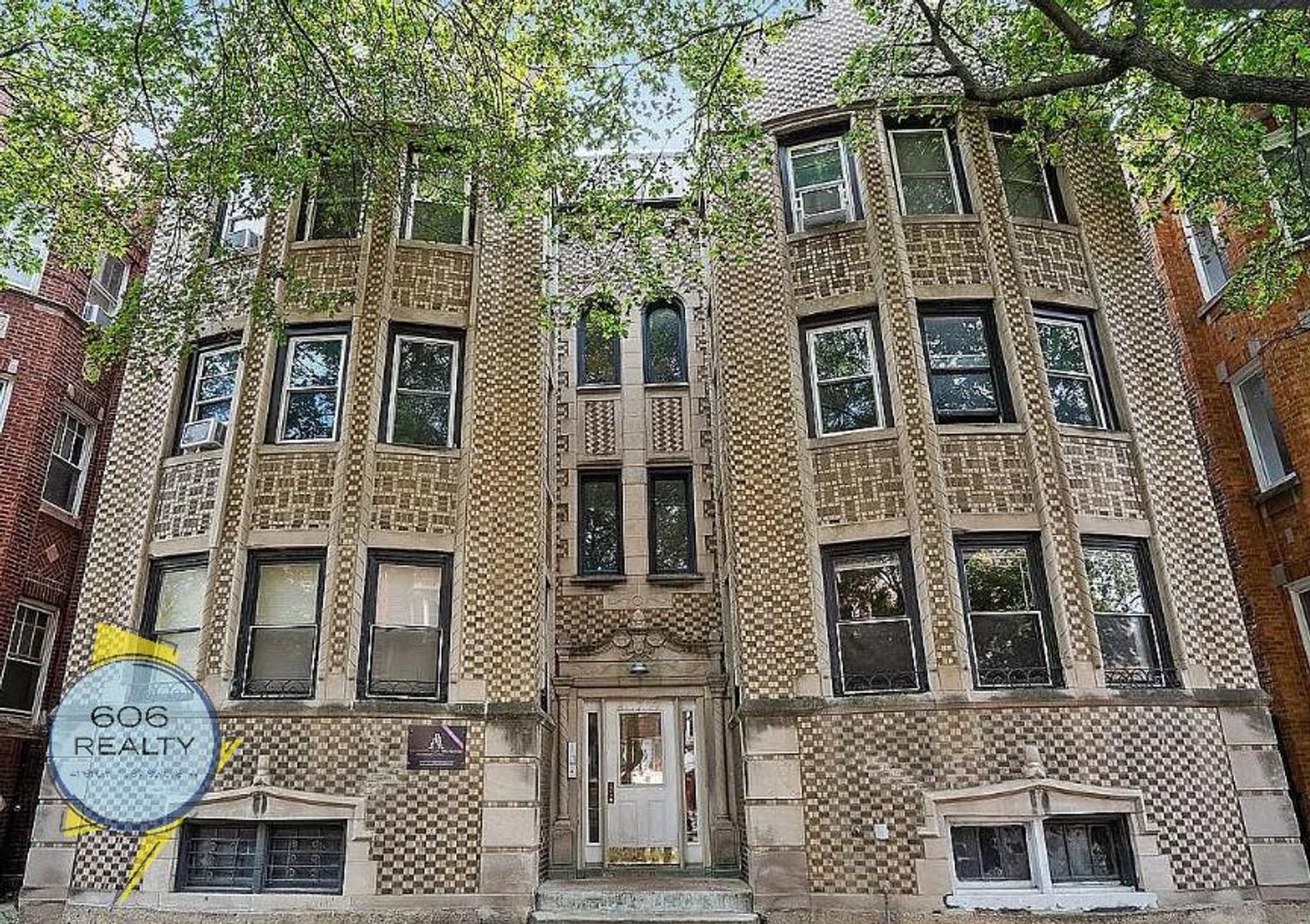 Chicago Apartment: 8227 S. Maryland