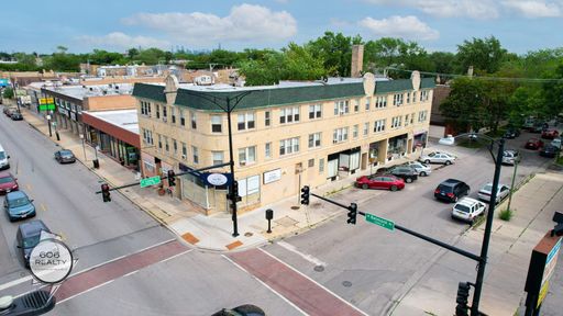 Belmont Cragin Apts Available! – photo 1