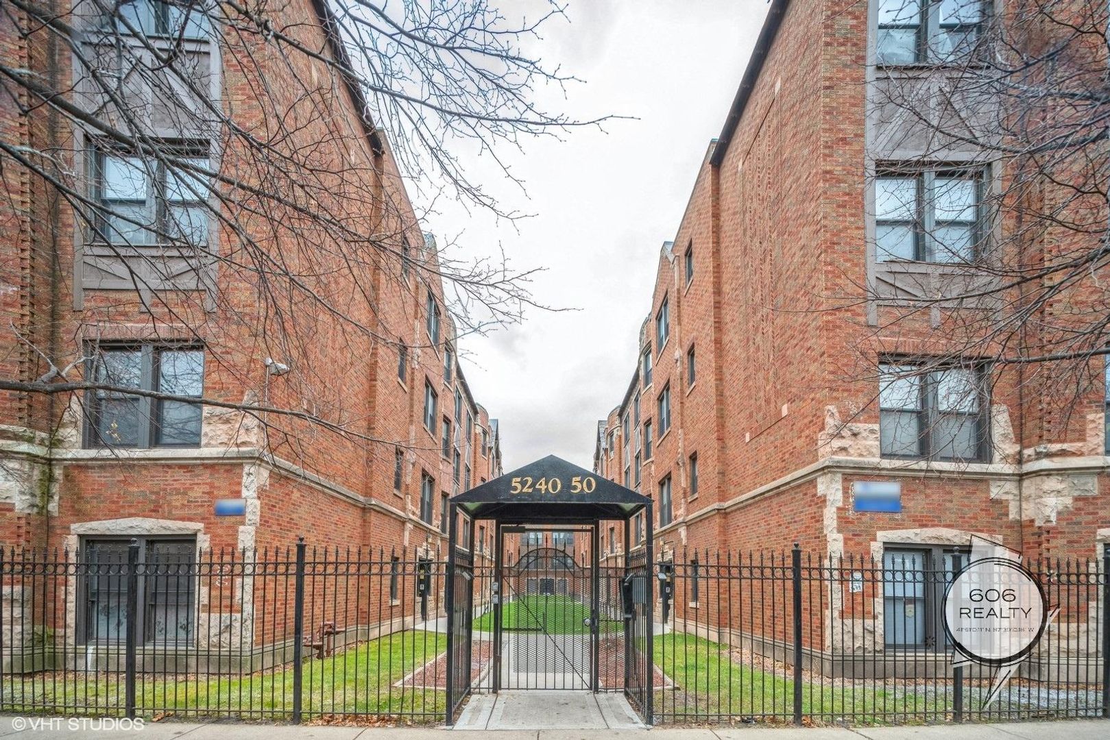 Chicago Apartment: 5240 S. Drexel Ave.
